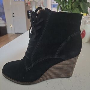 Lucky Brand Women's Black Suede Ankle Boots